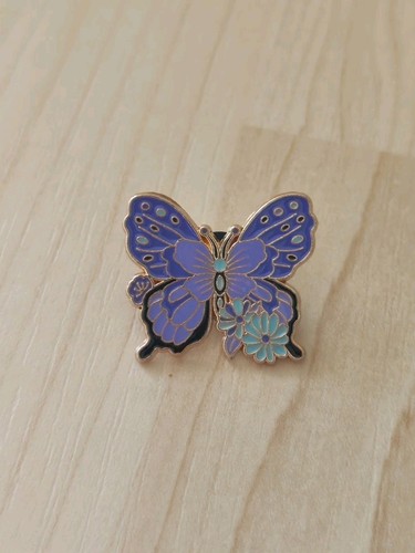 Schmetterling blumenmotiv pin - schmetterling,